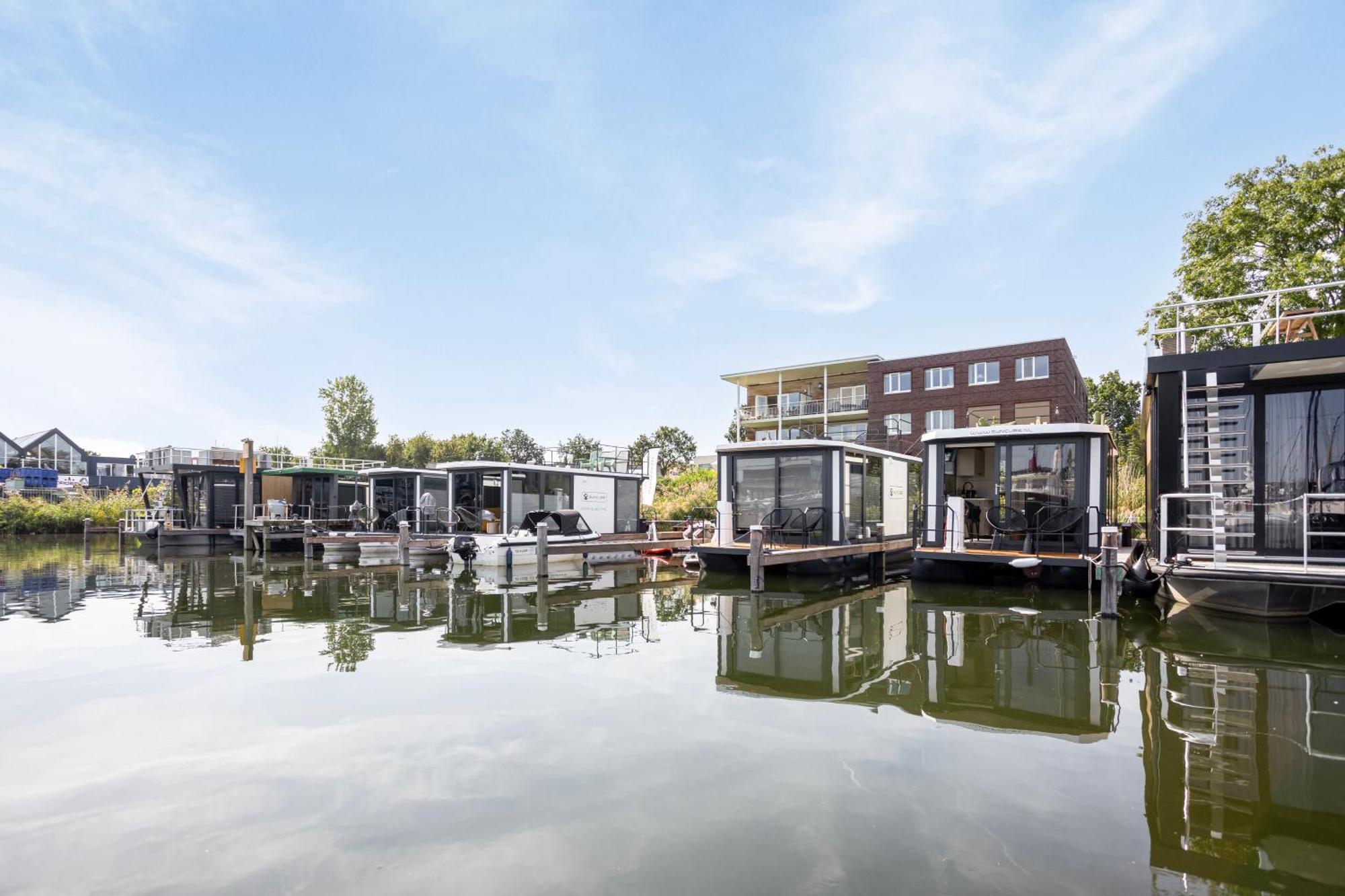 Cosy Tiny Houseboats Near Beach And Restaurants By Weltevreden Experience 泽沃德 外观 照片