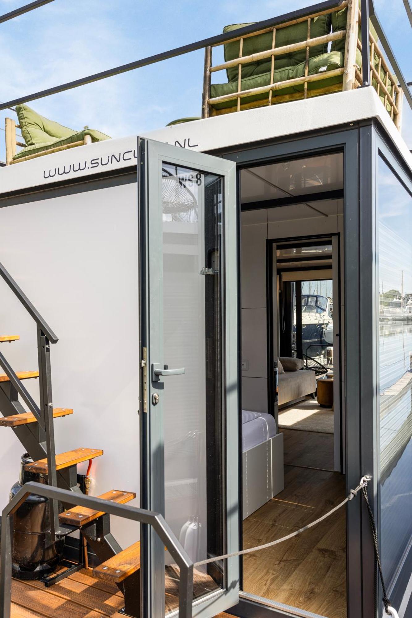 Cosy Tiny Houseboats Near Beach And Restaurants By Weltevreden Experience 泽沃德 外观 照片