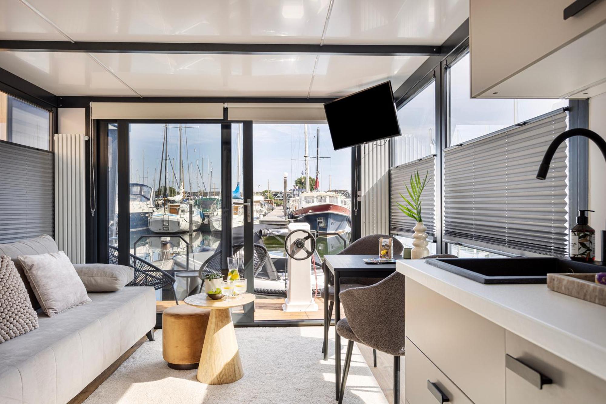 Cosy Tiny Houseboats Near Beach And Restaurants By Weltevreden Experience 泽沃德 外观 照片