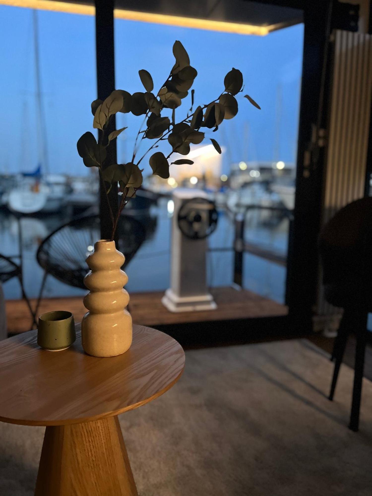Cosy Tiny Houseboats Near Beach And Restaurants By Weltevreden Experience 泽沃德 外观 照片